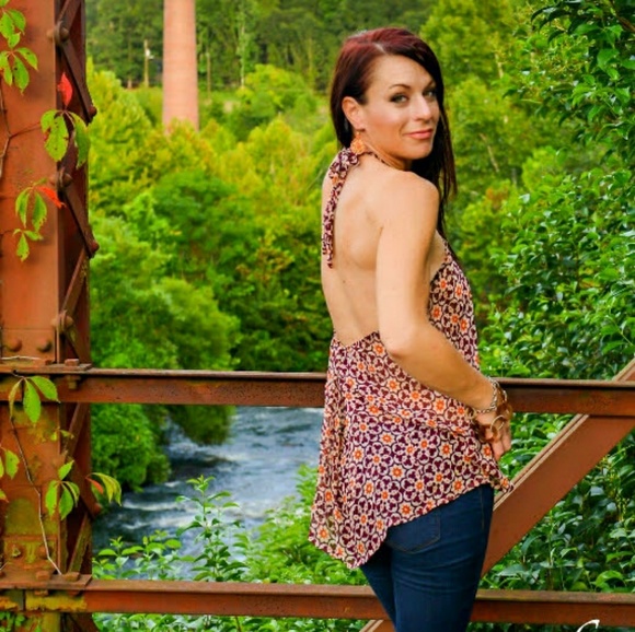 Meet your Posher, Krystal - Picture 2 of 2